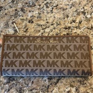 Michael Kors wallet